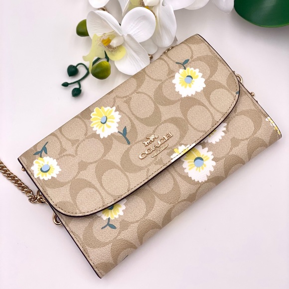 Coach Crossbody Clutch Wallet Wristlet in Daisy - Picture 14 of 16